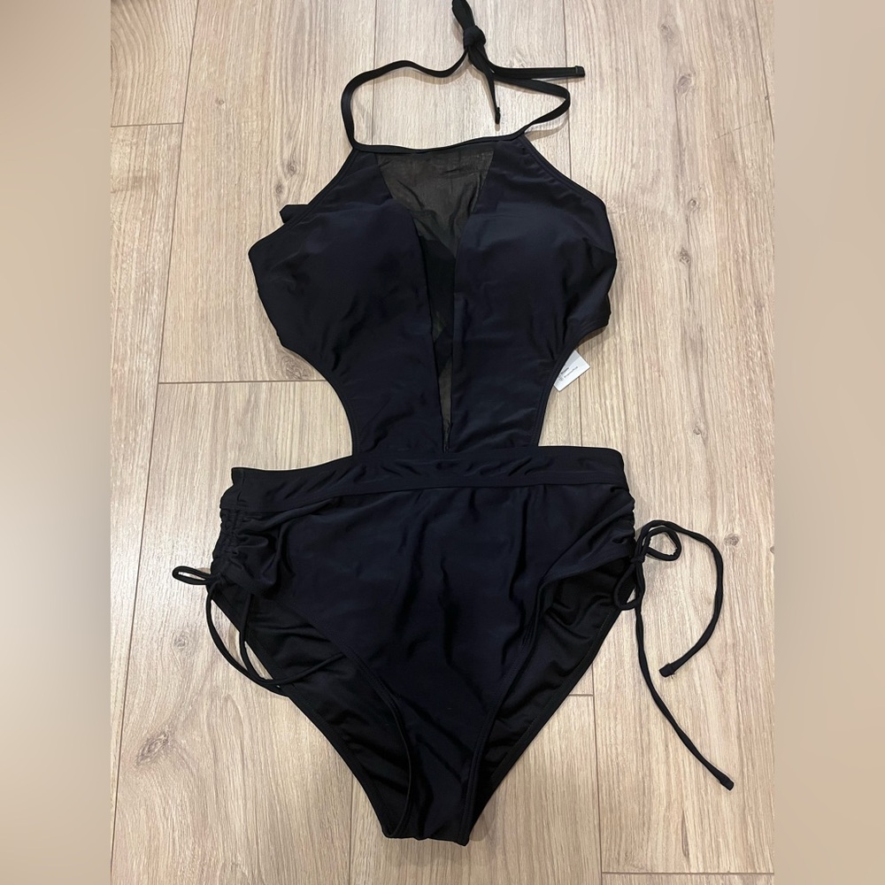 Black Mesh Halter One-Piece Swimsuit - Picture 3 of 5